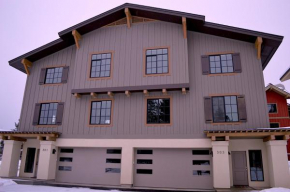 Immaculate 3 Bedroom in Downtown McCall, Mccall